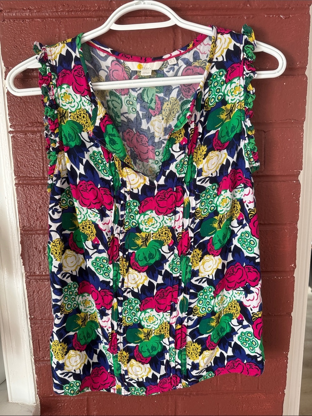 Boden Floral Tank with Pink, Green, Yellow, and Navy Floral Print Size 2